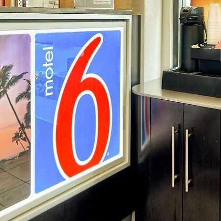 Motel 6-Fresno, Ca - Blackstone North Zewnętrze zdjęcie