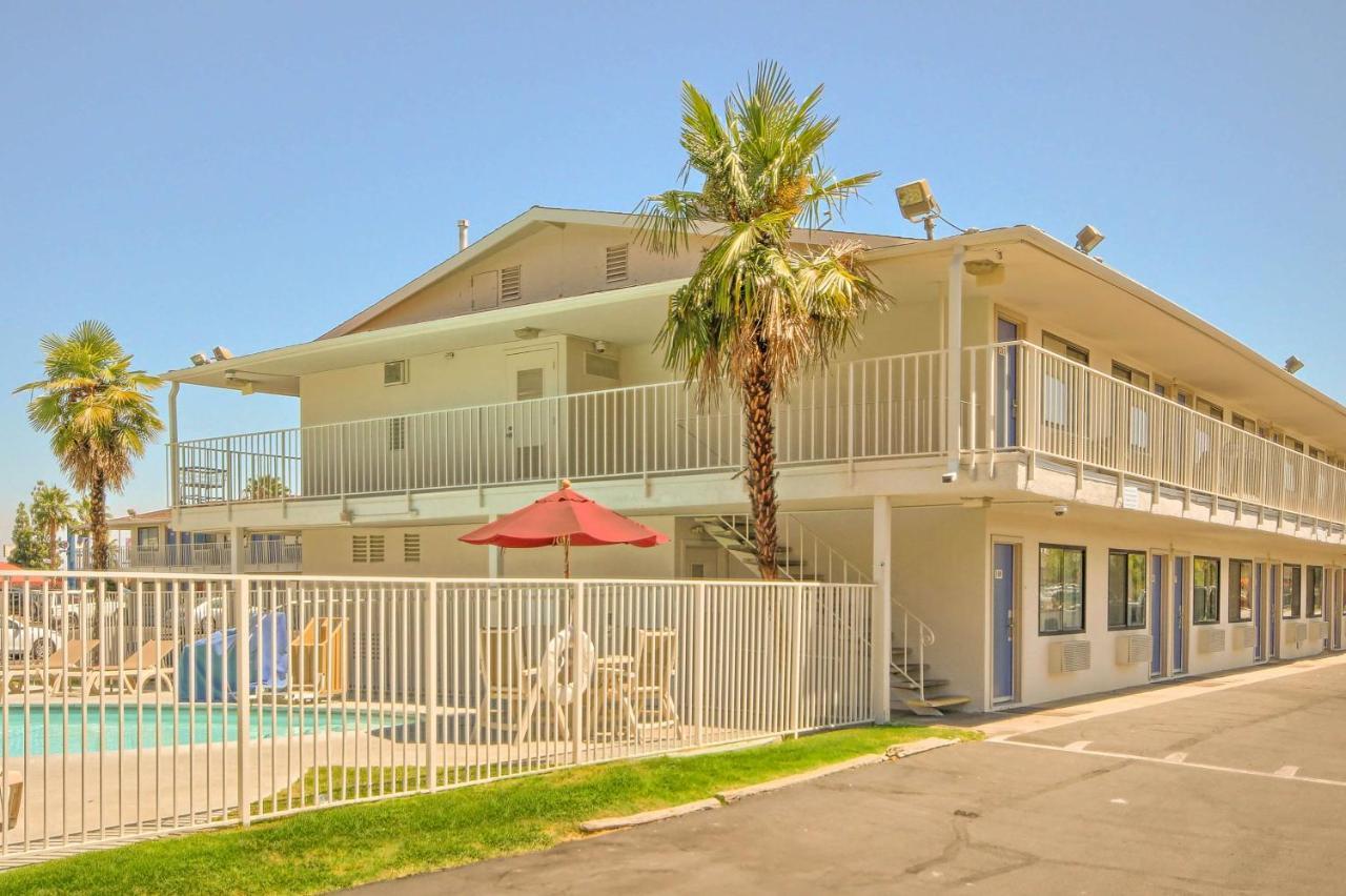 Motel 6-Fresno, Ca - Blackstone North Zewnętrze zdjęcie