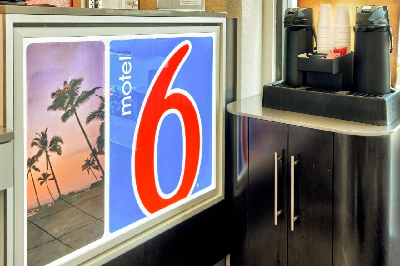 Motel 6-Fresno, Ca - Blackstone North Zewnętrze zdjęcie