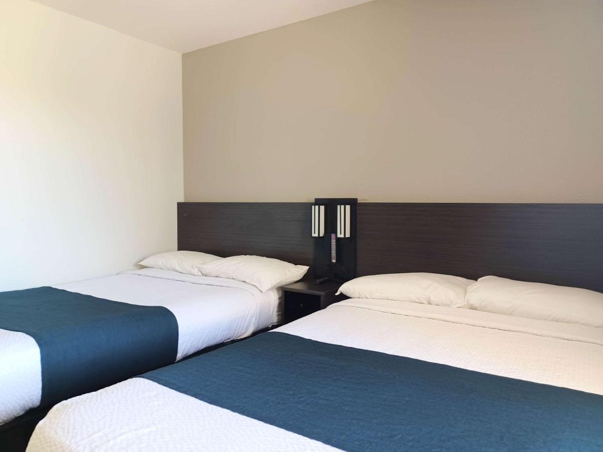 Motel 6-Fresno, Ca - Blackstone North Zewnętrze zdjęcie