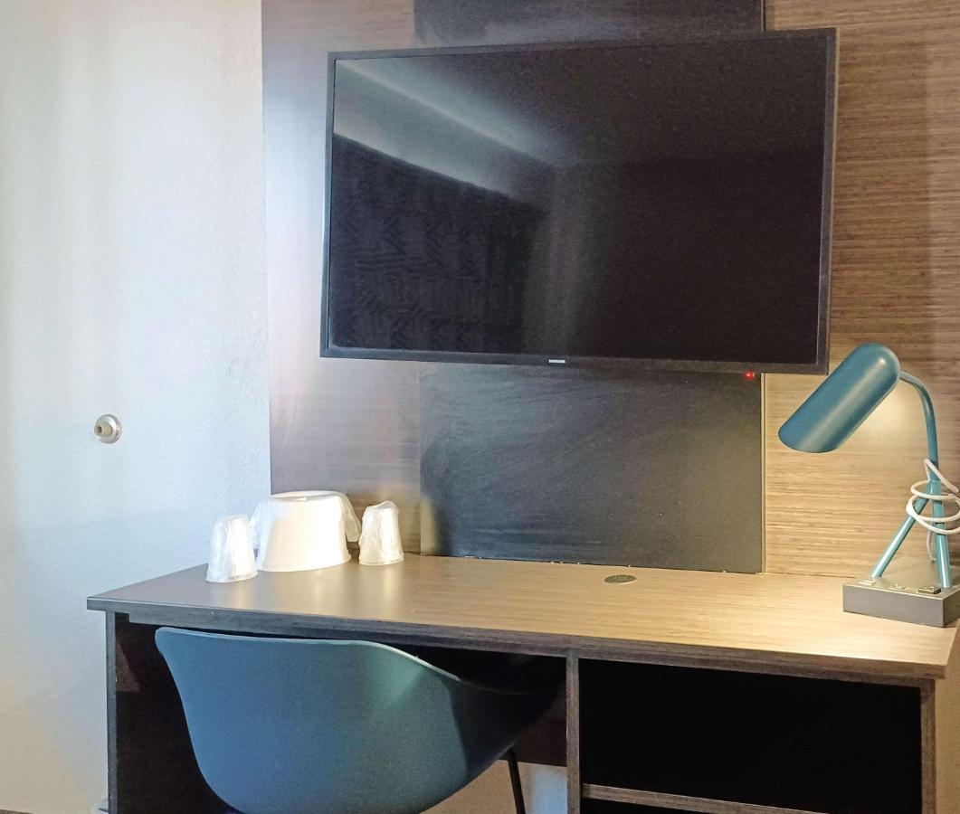 Motel 6-Fresno, Ca - Blackstone North Zewnętrze zdjęcie