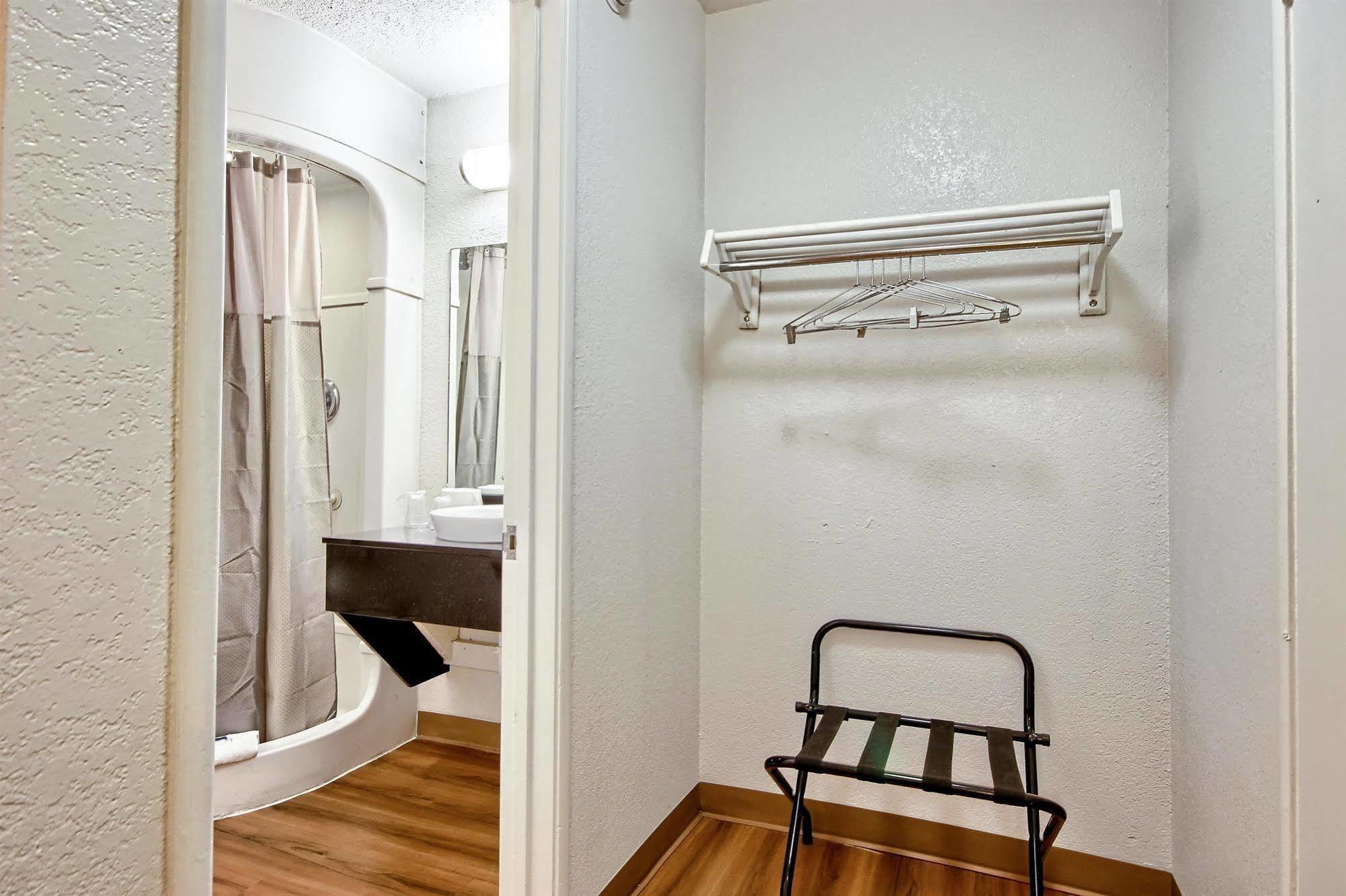 Motel 6-Fresno, Ca - Blackstone North Zewnętrze zdjęcie
