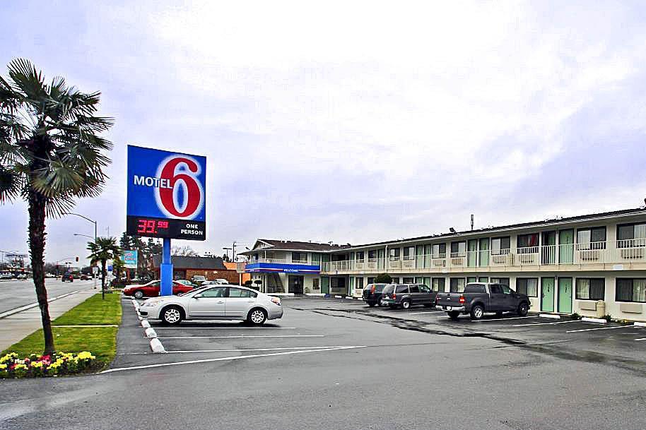 Motel 6-Fresno, Ca - Blackstone North Zewnętrze zdjęcie