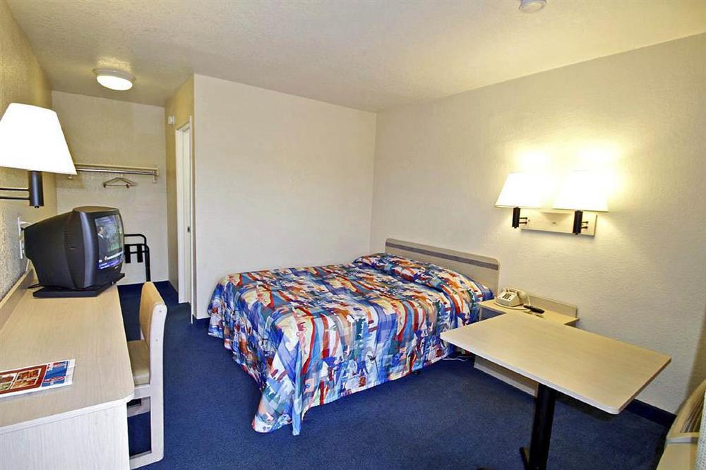 Motel 6-Fresno, Ca - Blackstone North Pokój zdjęcie